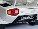 1:18 Auto Art Lamborghini Countach 5000S 1982 Blanco. Subida por Ricardo
